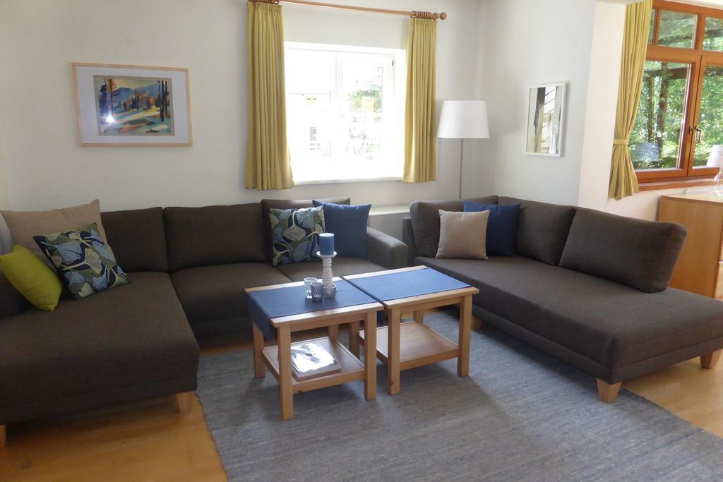 Villa Schnuck - Das Rote Ferienhaus Bad Gastein Room photo