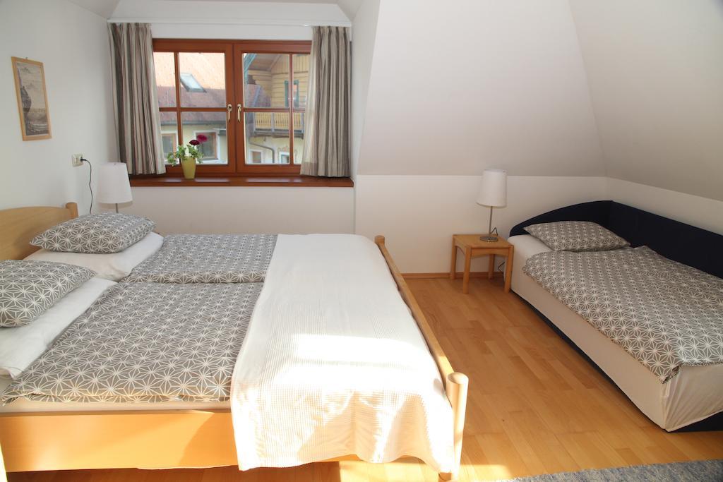 Villa Schnuck - Das Rote Ferienhaus Bad Gastein Room photo