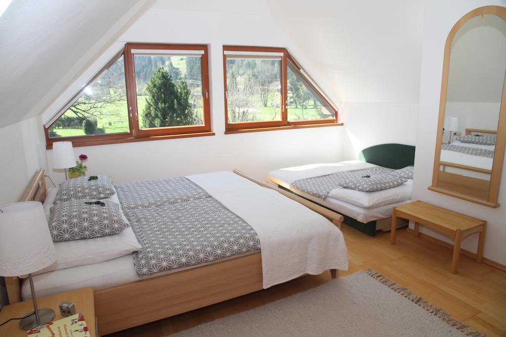 Villa Schnuck - Das Rote Ferienhaus Bad Gastein Room photo